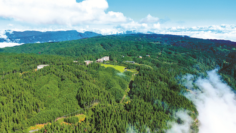 生态旅游是实现“两山”转化的重要路径